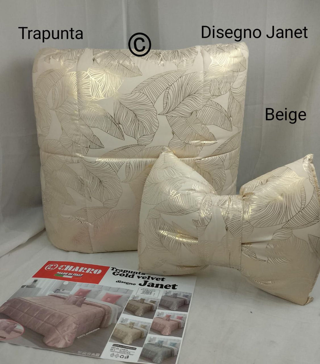 (Evidenzia lo stile lussuoso)

Nuova trapunta in morbidissimo velluto