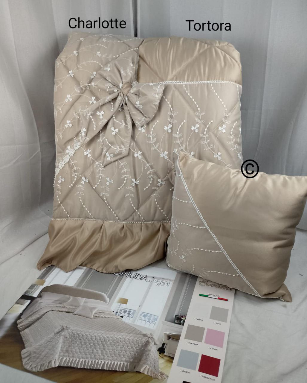 Nuovo modello 2025/2026, la trapunta Charlotte è un capolavoro di design e comfort.