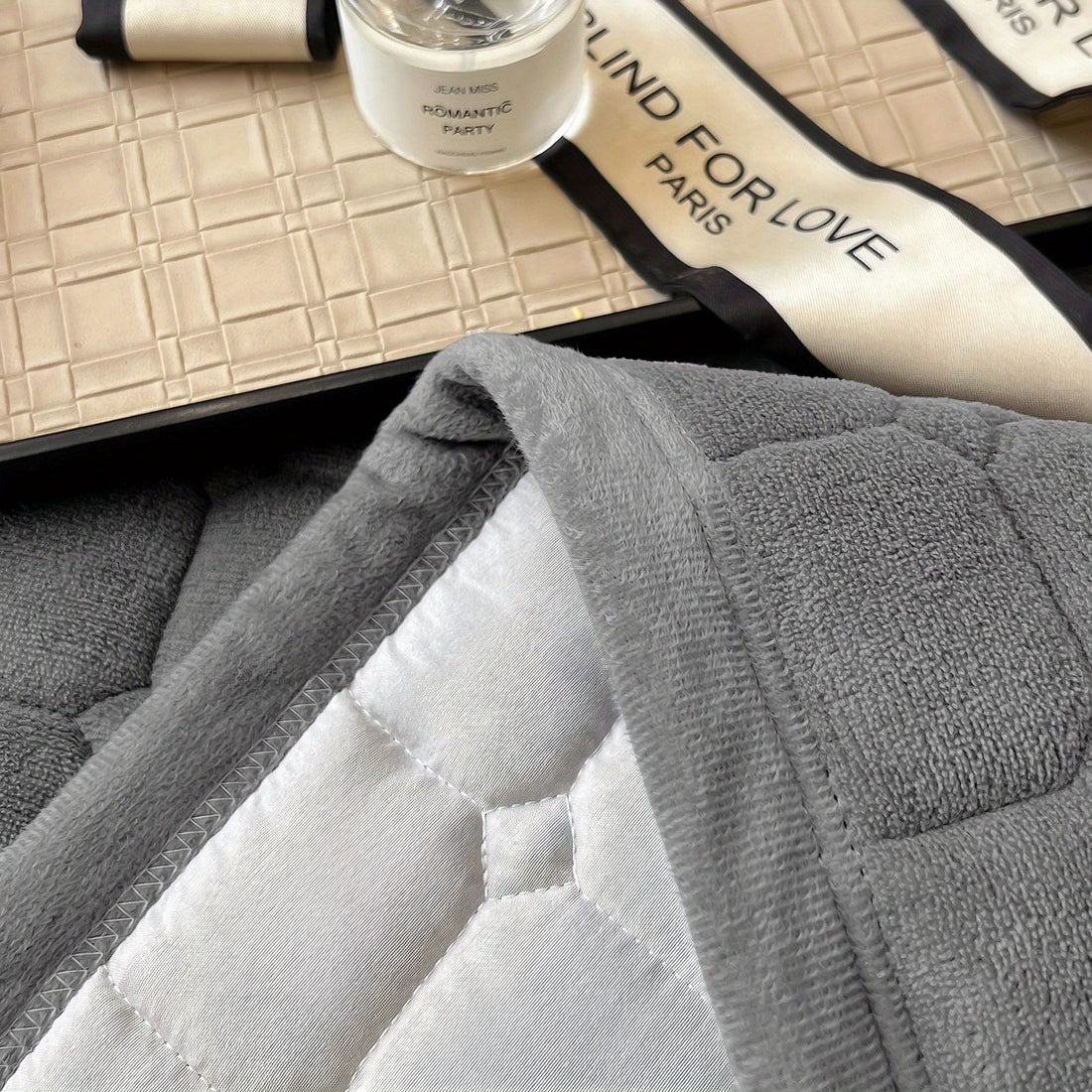 Copriletto trapuntato in velluto - set da 3 pezzi (copriletto e un paio di federe)