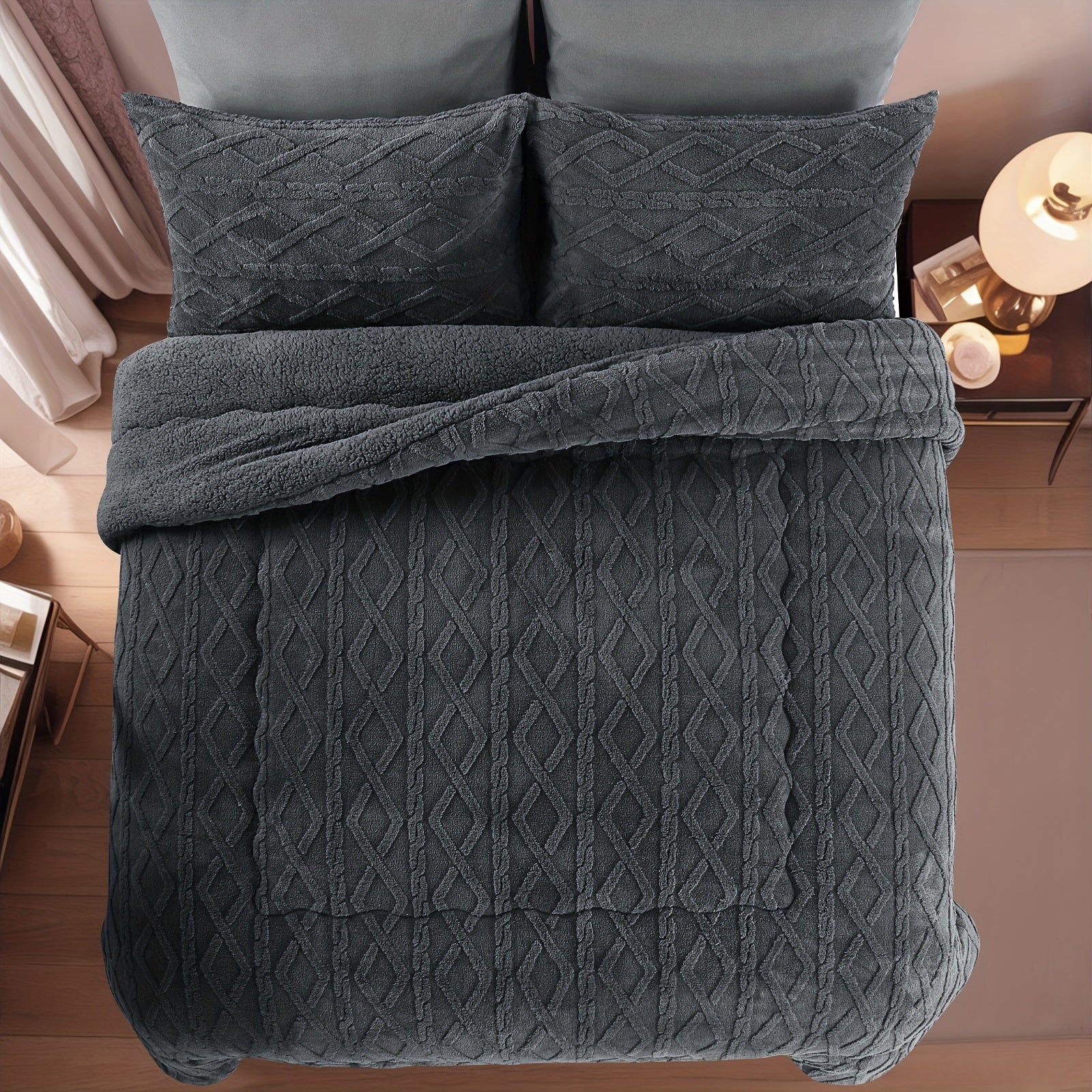 200x200cm Luxury Taff Velvet-Like Down Quilt - Double-Sided Rhombus Pattern Winter Blanket, Super Soft & Fluffy Bedspread for Bedroom, Dorm, Sofa | Machine Washable, Warm & Breathable Bedding, Ideal Christmas/Halloween Gift (