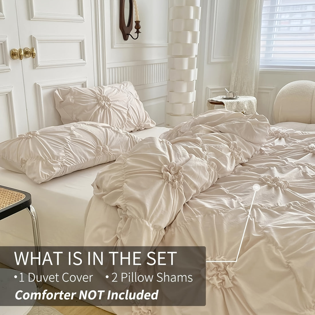 Copripiumino beige con fiori tridimensionali