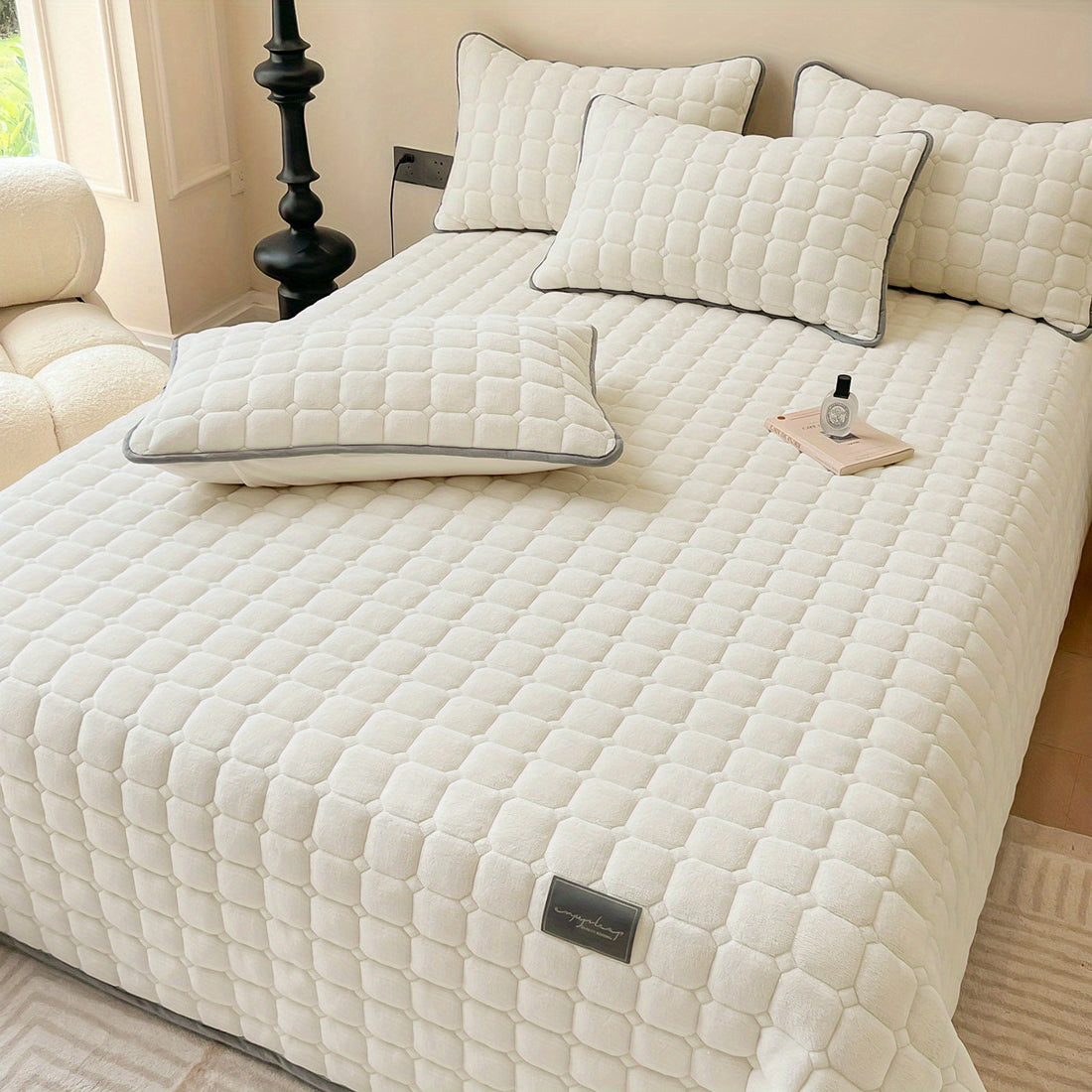 Copriletto trapuntato in velluto - set da 3 pezzi (copriletto e un paio di federe)