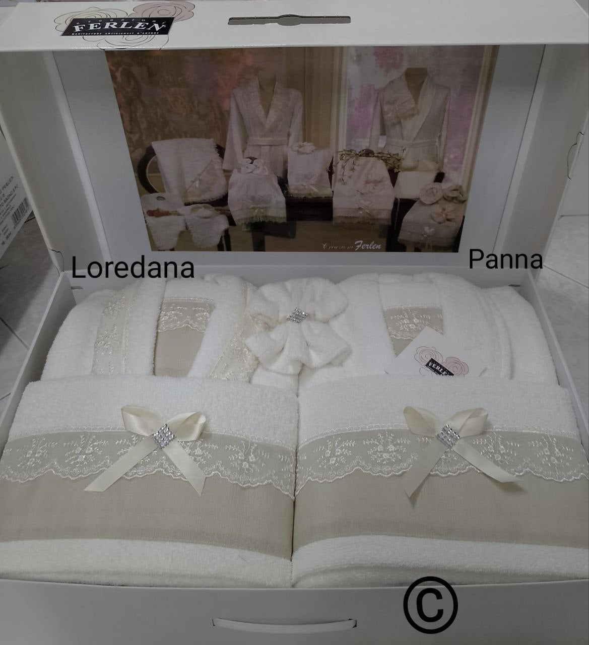 Completo bagno 8 pezzi: lusso e stile con balza in pizzo