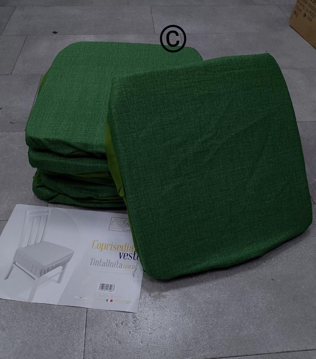 Cuscino sia tinta unita che a fantasia con molla