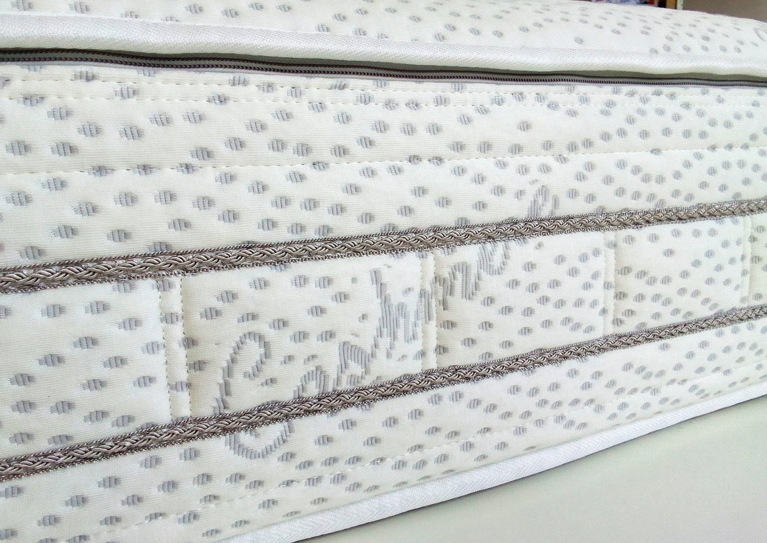 Materasso Semirigido a molle insacchettate e memory H28 cm lato estivo e Invernale - SATURNO