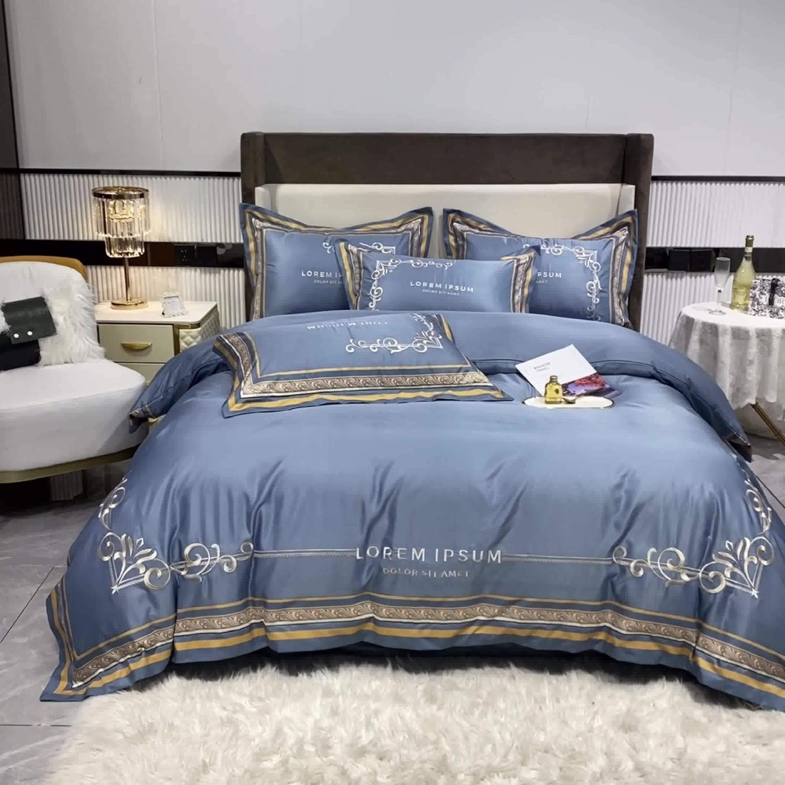 Set da Letto ricamato con stampa digitale - copripiumino, un lenzuolo e due federe.