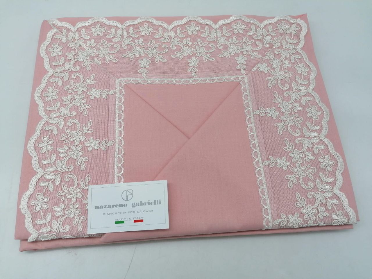 Completo Lenzuola Nazareno Gabrielli in Cotone con Elegante Balza in Tulle e Raffinato Macramè
