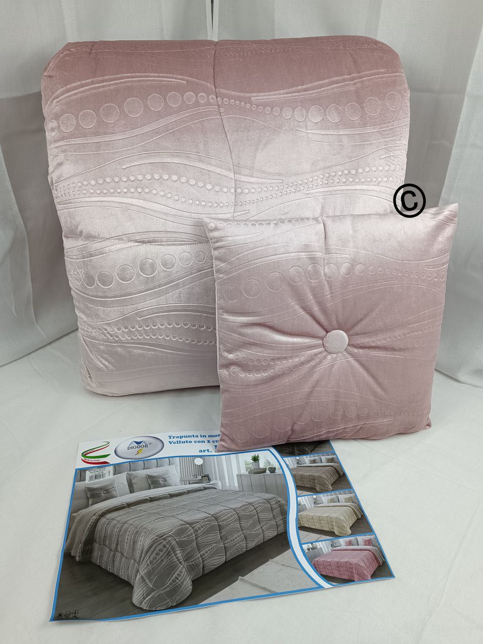 Nuova Trapunta Diodor in Morbidissimo Velluto Jacquard Inciso